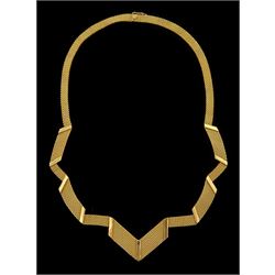 18ct gold geometric design necklace, stamped 750 