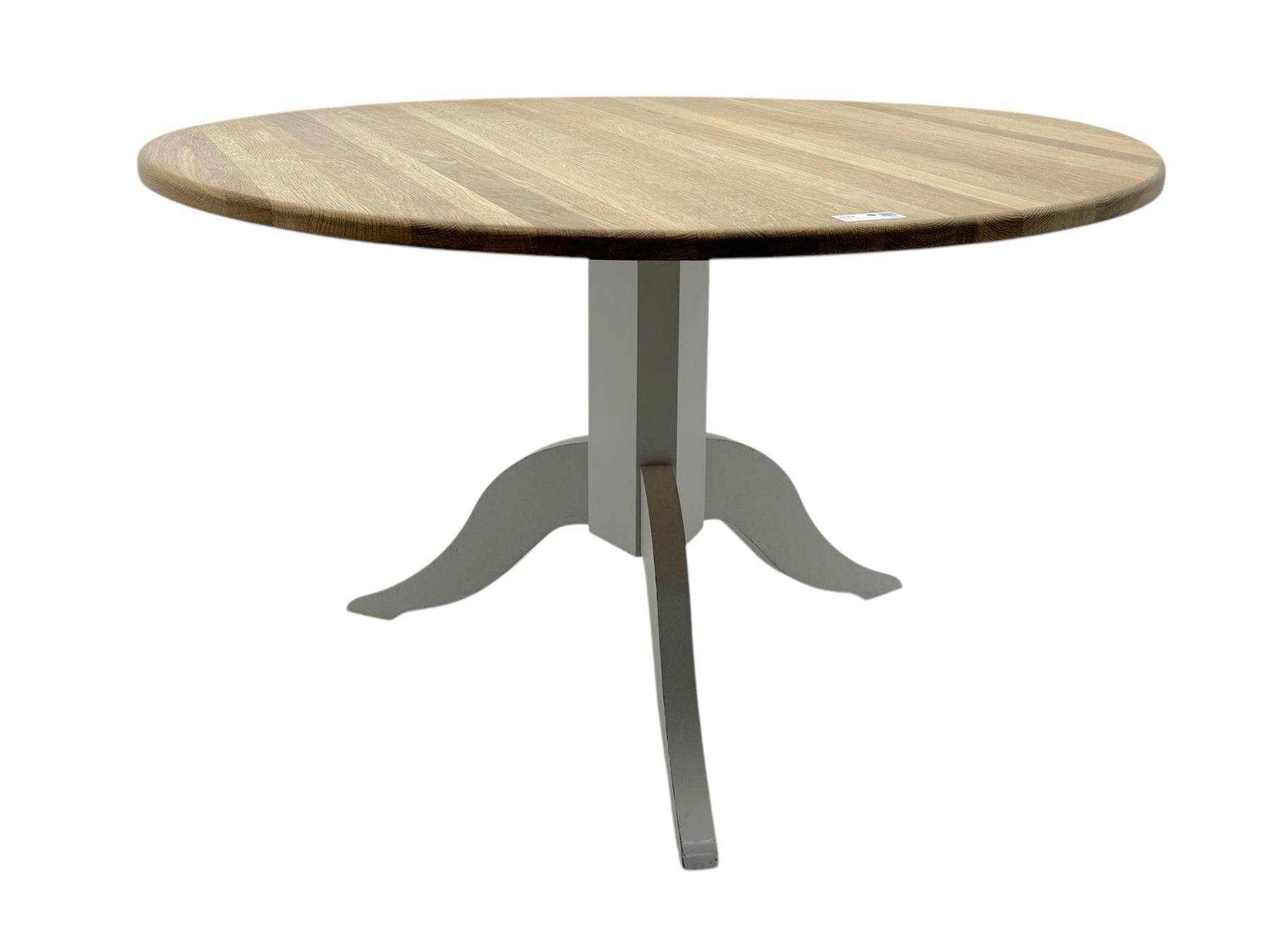 Contemporary Neptune 'Chichester' dining table, circular oak plank top over a grey painted pedestal base, raised on three curved supports