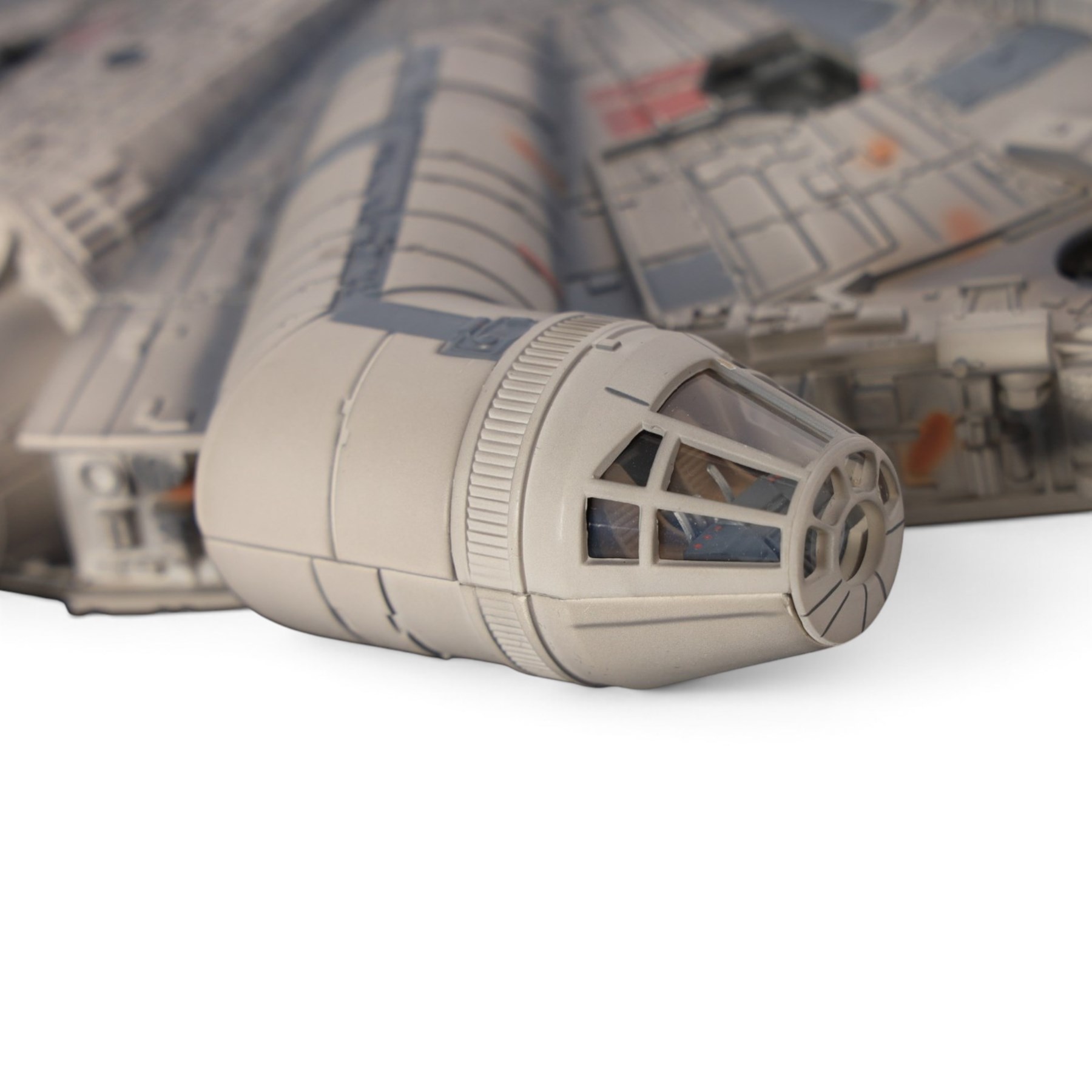 Code 3 Collectibles Star Wars Millennium Falcon  1:80 scale diecast replica, on display plinth with acrylic case, boxed, case H23cm, W40cm