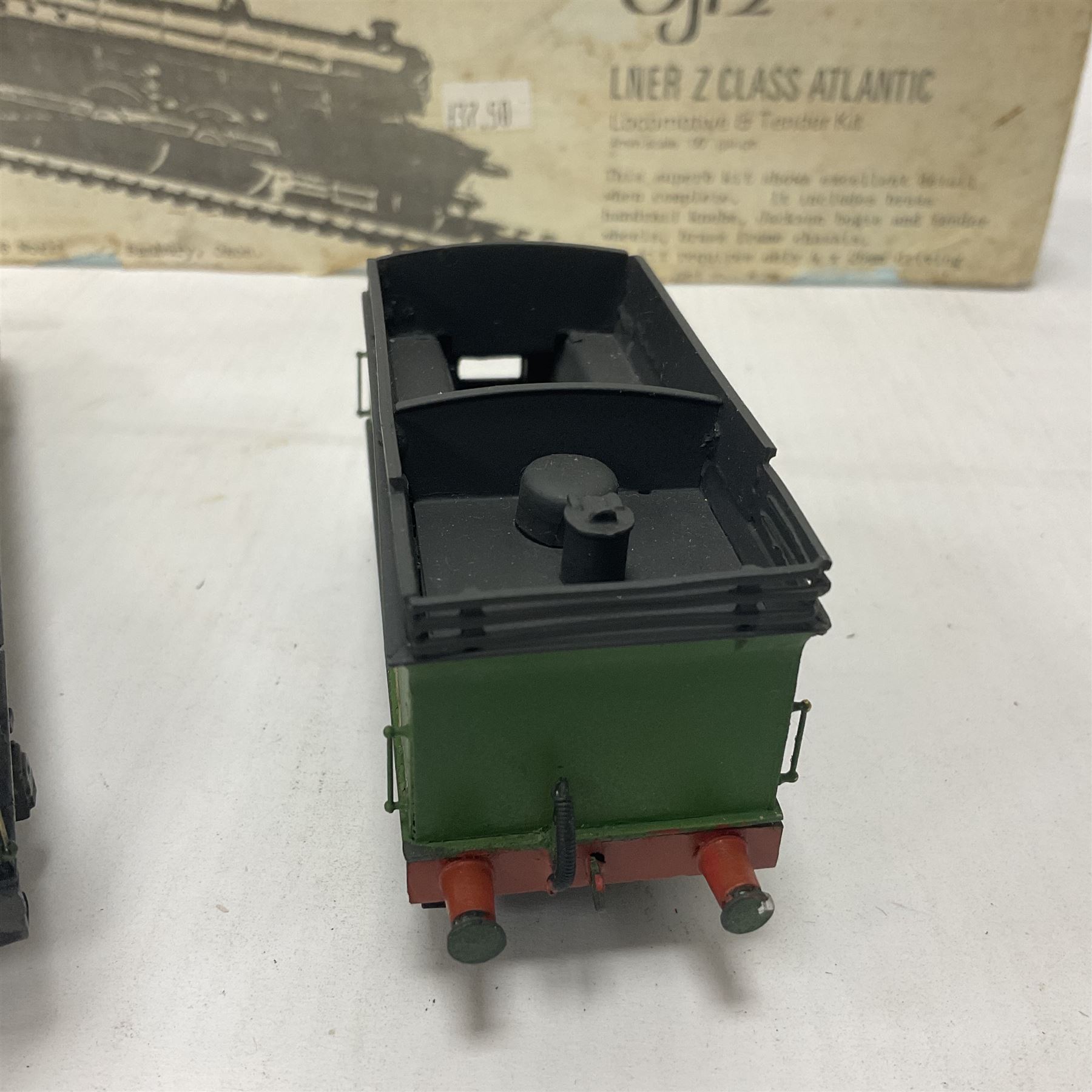 DJH Models ‘00’ gauge - kit built Class C7 (NER Class Z) 4-4-2 Atlantic locomotive and tender no.710 in LNER green; with original box 