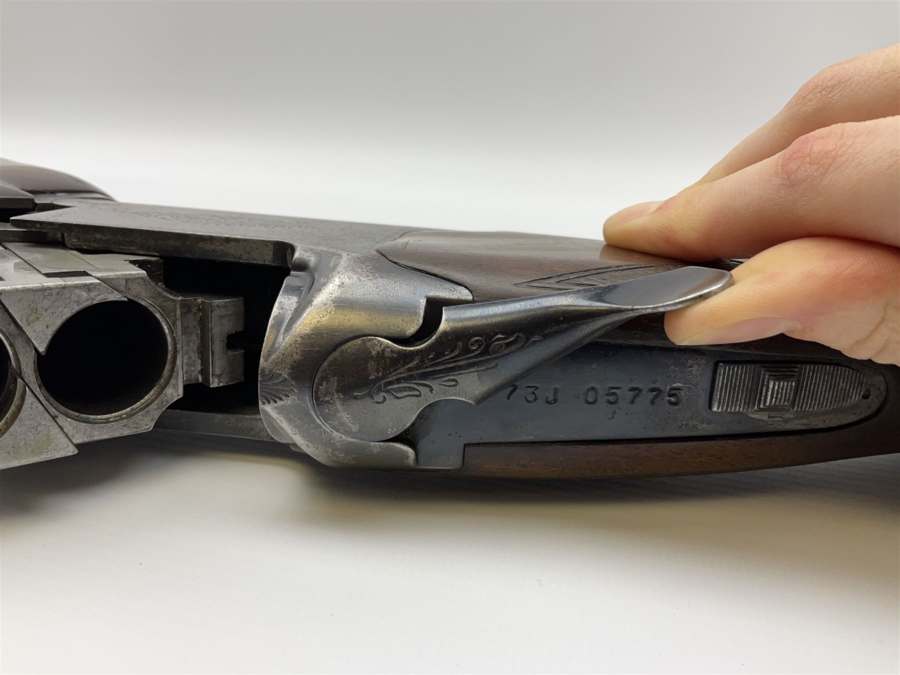 Browning B2 12-bore over-and-under double barrel boxlock ejector sporting gun, 67cm barrels with 2.75