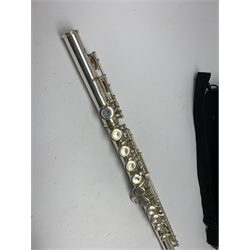 Virtuosi England silver plated four-piece flute, cased