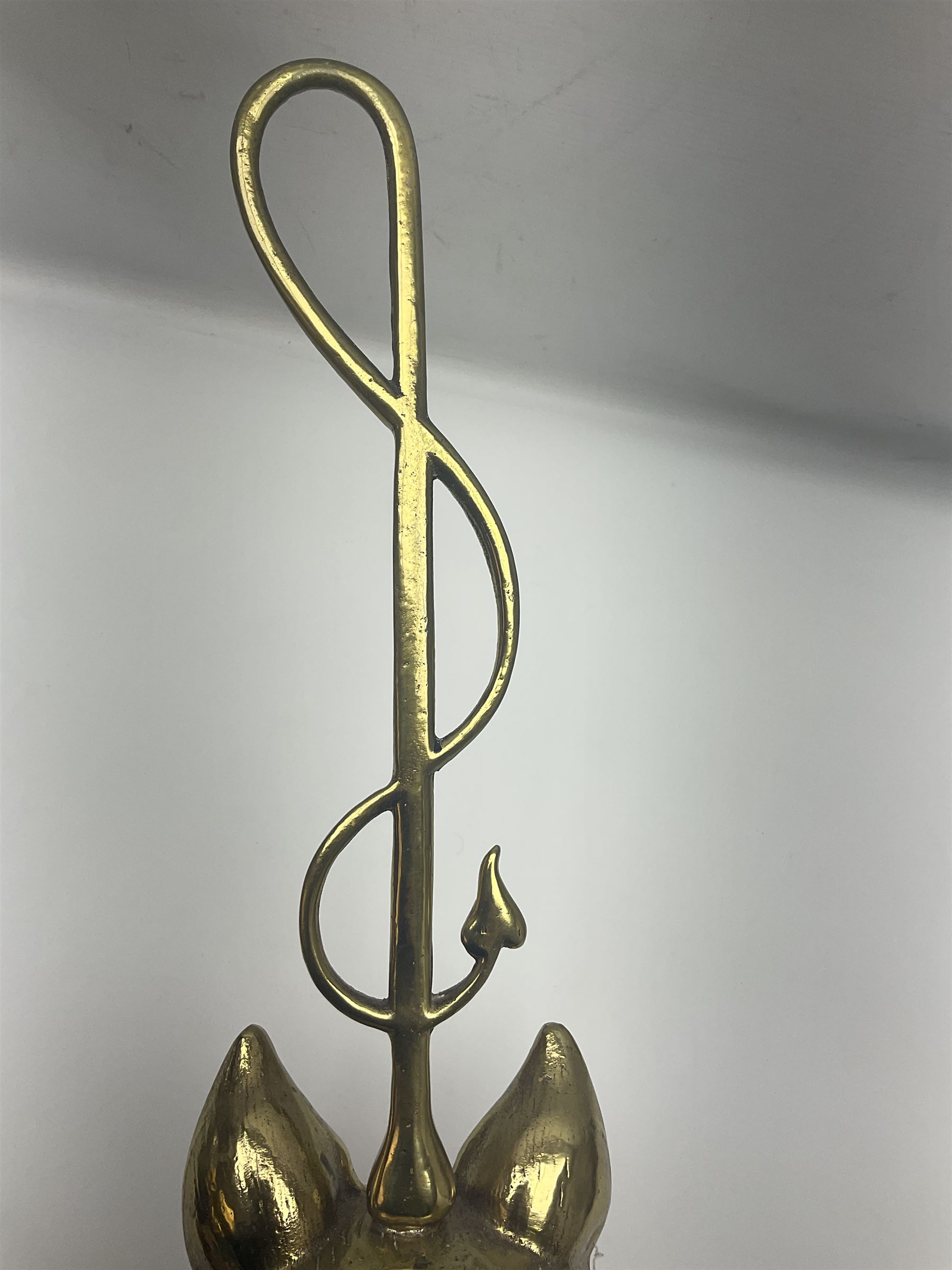 Brass fox mask and hunting whip door stop, H46cm