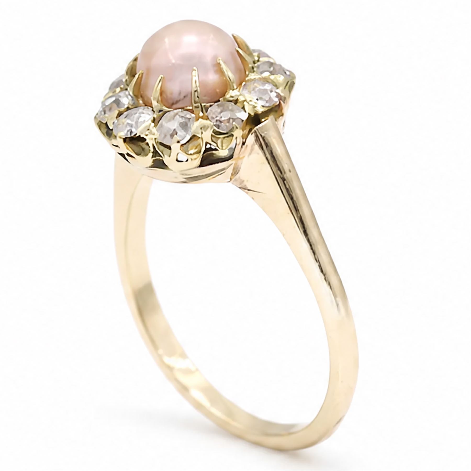 Gold pearl and diamond cluster ring, single pink pearl surrounded by ten old cut diamonds, stamped 14K, total diamond weight approx 0.60 carat