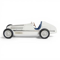 Limited edition CMC 1:18 scale diecast model car no.M065 Mercedes Benz W25 1934 in white, boxed