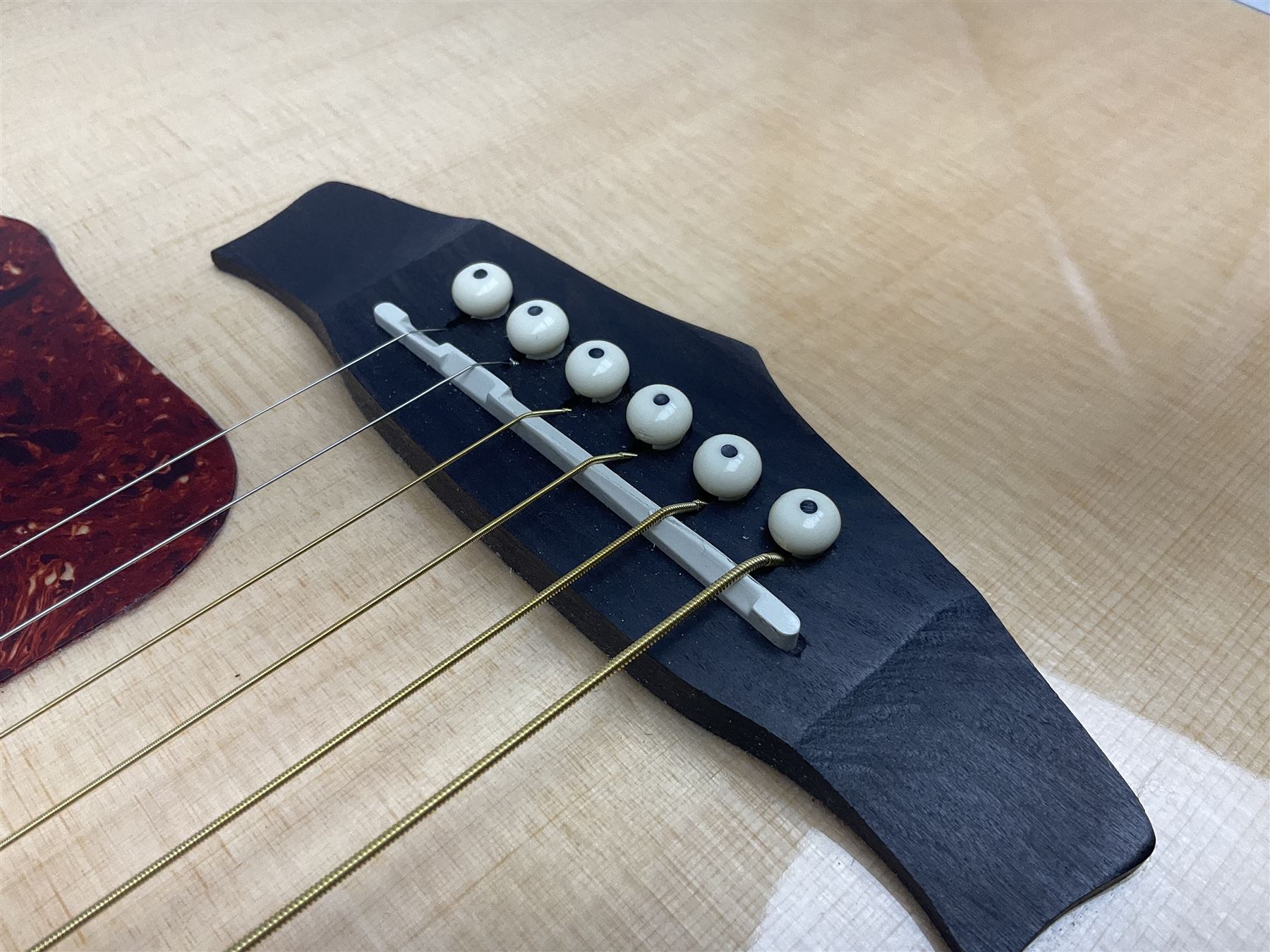 Tanglewood Dreadnought spruce and java wood acoustic guitar the three-piece back with mango spalted wood insert; in Faith hard carrying case; serial no.201147017 L103cm