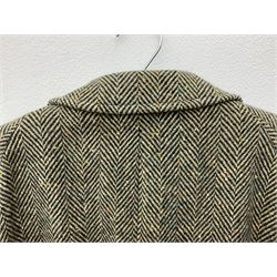 Men's Aquascutum lambs wool herringbone tweed coat with silk lining, 46 Reg, together with a further Men's Aquascutum grey wool duffle coat, with cheque lining and horn buttons, 46