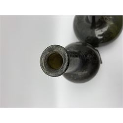 18th century green glass bottle, of onion form, H15cm, together with an 18th century green glass wine bottle, with seal depicting a boar beneath a crown, probably the Edgcumbe Crest, H27cm