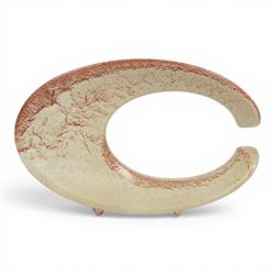 Mid century Bertoncello vase designed by Robert Rigon, of abstract design with Screziato H...