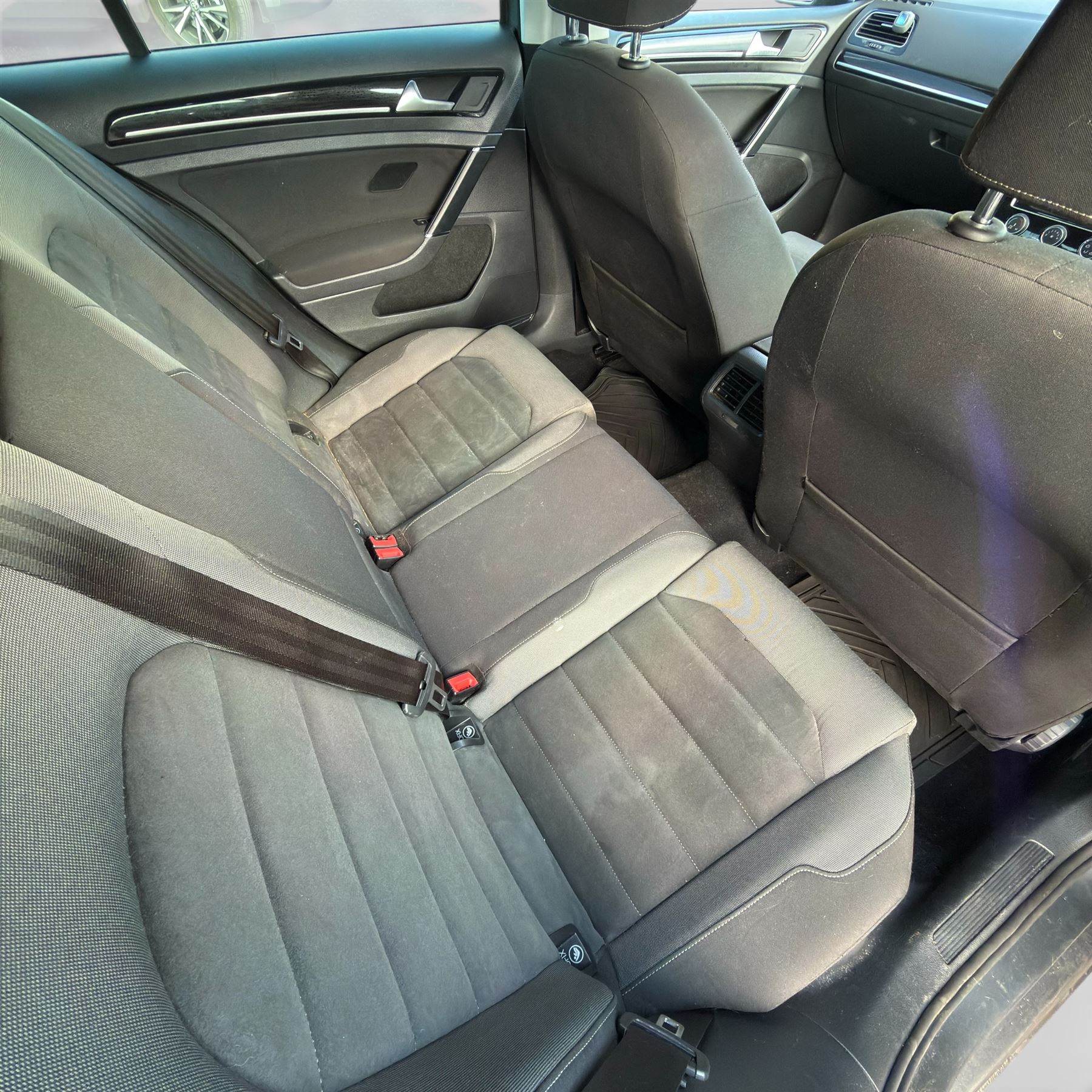 VW Golf, 2 Litre diesel, Automatic, 2018, Grey, MOT till 04/04/2026, 95.500 miles (KT67 NYB) - Car play, Parking sensors - this vehicle is subject to 10% plus VAT buyers premium (12% in total)