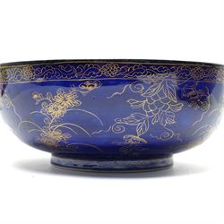 Pair of 19th century Samson of Paris bowl decorated in gilt with flowers and trailing leaves on a dark blue ground, the interior of one with a Japanese flower and the other with a floral spray D26cm 
Provenance: property of a Nobleman