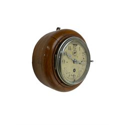 20th century Spring driven wall clock in an oak surround
