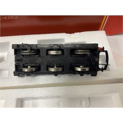 Hornby ‘00’ gauge - Class B17 4-6-0 ‘Manchester United’ locomotive no.2862 in LNER green; Class B17 4-6-0 ‘Leeds United’ locomotive no.61656 in BR green; Class D41/1 4-4-0 ‘Yorkshire’ locomotive no. 62700; Class 49/1 4-4-0 ‘Cheshire’ locomotive no.2753 in LNER green; in original boxes (4) 