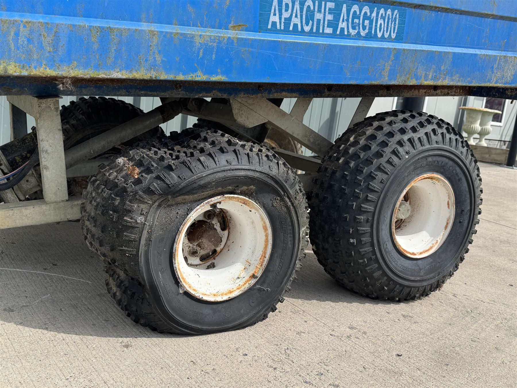 Apache AGG1600 four wheel tipper trailer