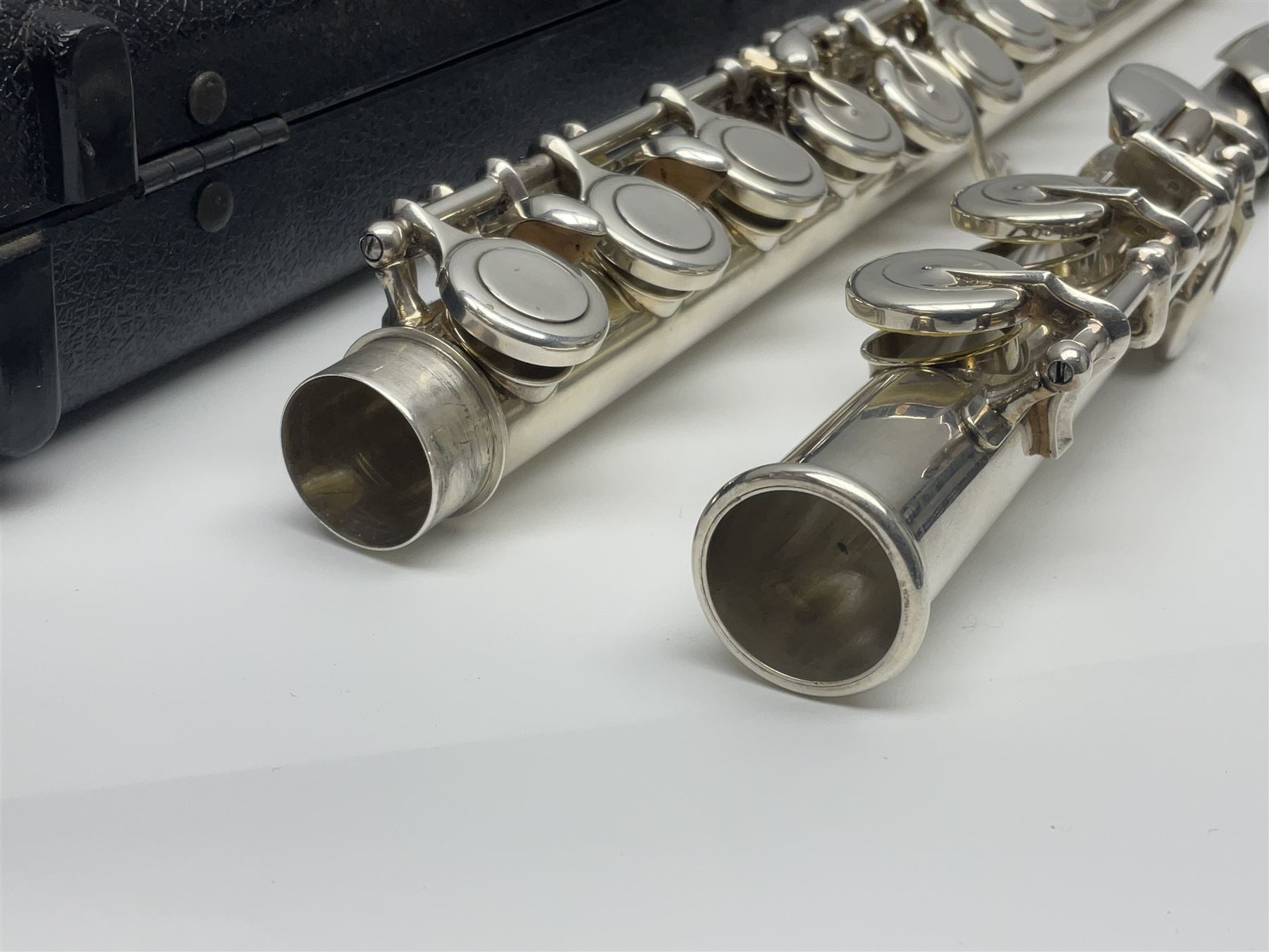 Rudall Carte & Co Ltd hallmarked silver three-piece flute; inscribed Rudall Carte & Co Ltd London No.51063; London 1986; in case marked Buffet Crampon Paris