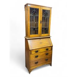 Early 20th century Arts and Crafts oak b
