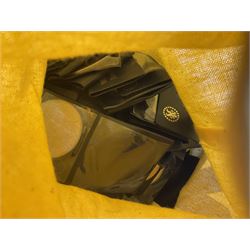 Great British and World coins, including a small number of pre 1920 silver coins, pre-decimal pennies, commemorative crowns, various part filled 'The London Mint Office' commemorative coin folders, Britain's First Decimal Coins sets in blue folders, pre-Euro coinage, United States of America coins etc