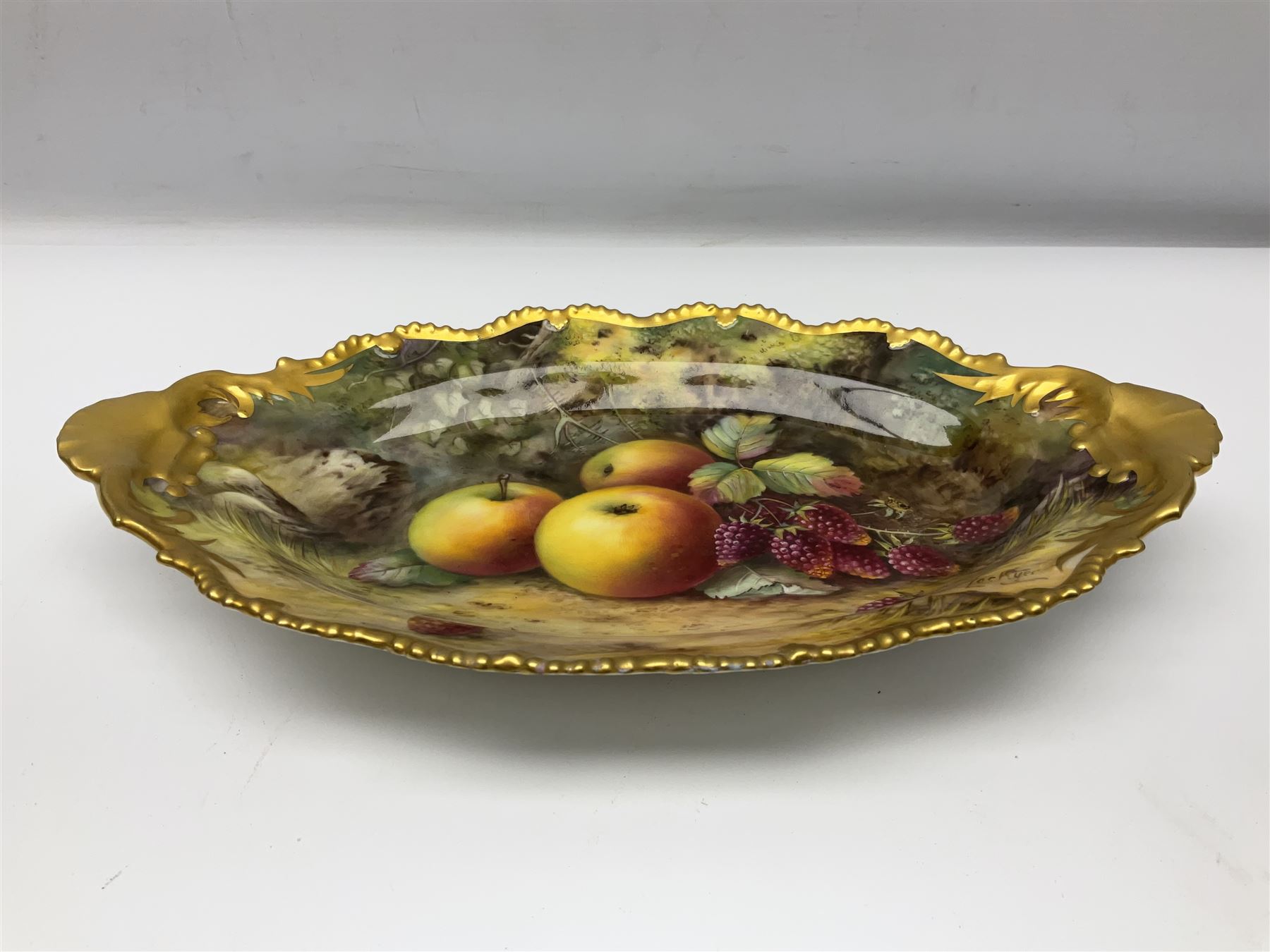 Early 20th century Royal Worcester dish decorated by Thomas