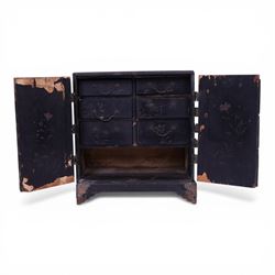 Two Japanese gilded and lacquered table-top jewel cabinets, tallest H26cm