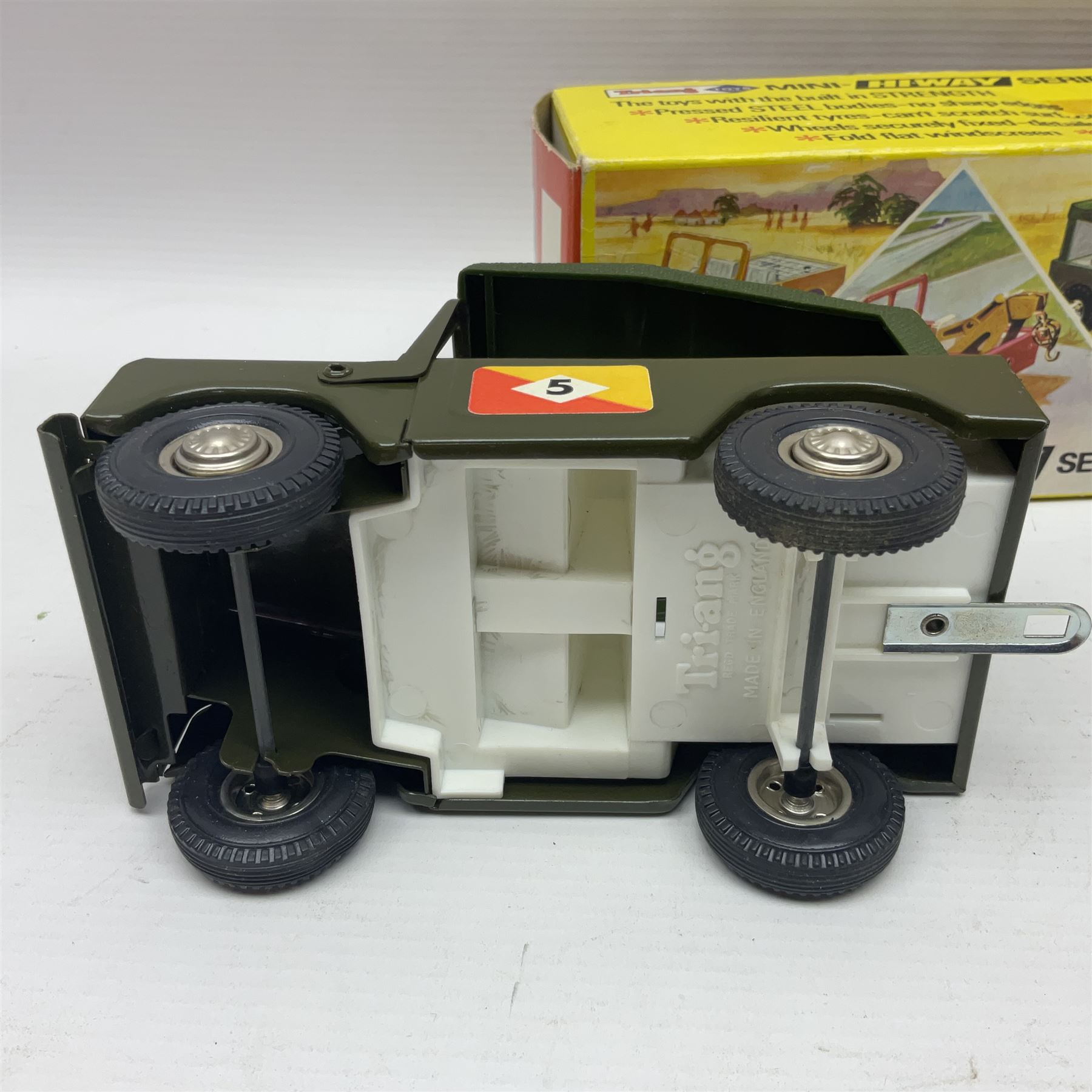 Tri-Ang - Mini Hi-Way Series tin-plate Land Rover with Canopy and Service Truck in red; both in original boxes 