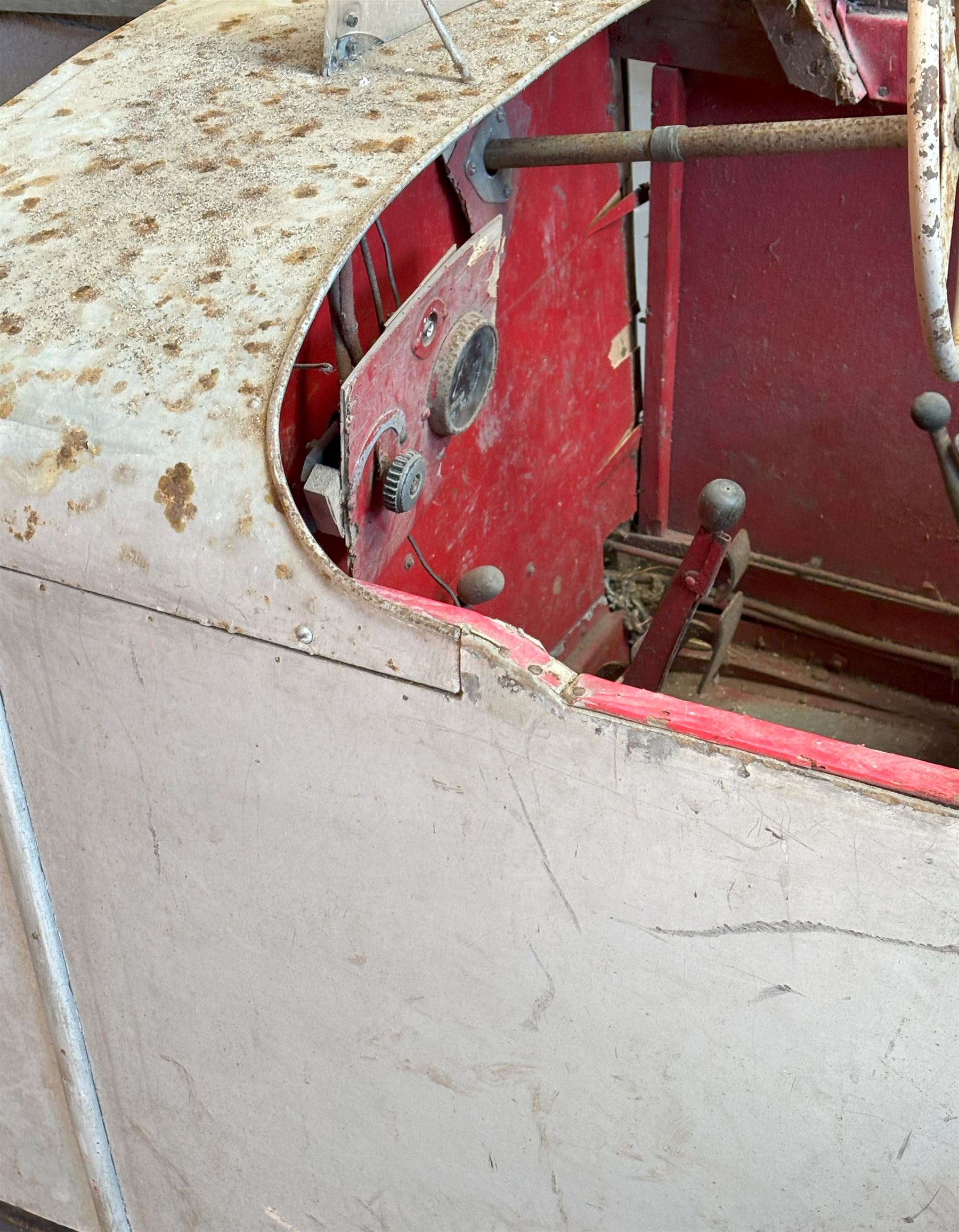 1930's open top two seater electric cycle sports car, in barn find condition, powered by 12v batteries and an electric motor. N.B. There is photographic evidnce to suggest this car was previosuly road registered with 'DMT8' liscence plate. L270cm, W100cm.  - COLLECTION BY APPOINTMENT FROM: The White House, Thirsk Road, Easingwold, York, YO61 3NF - CALL 01723 507111 TO ARRANGE