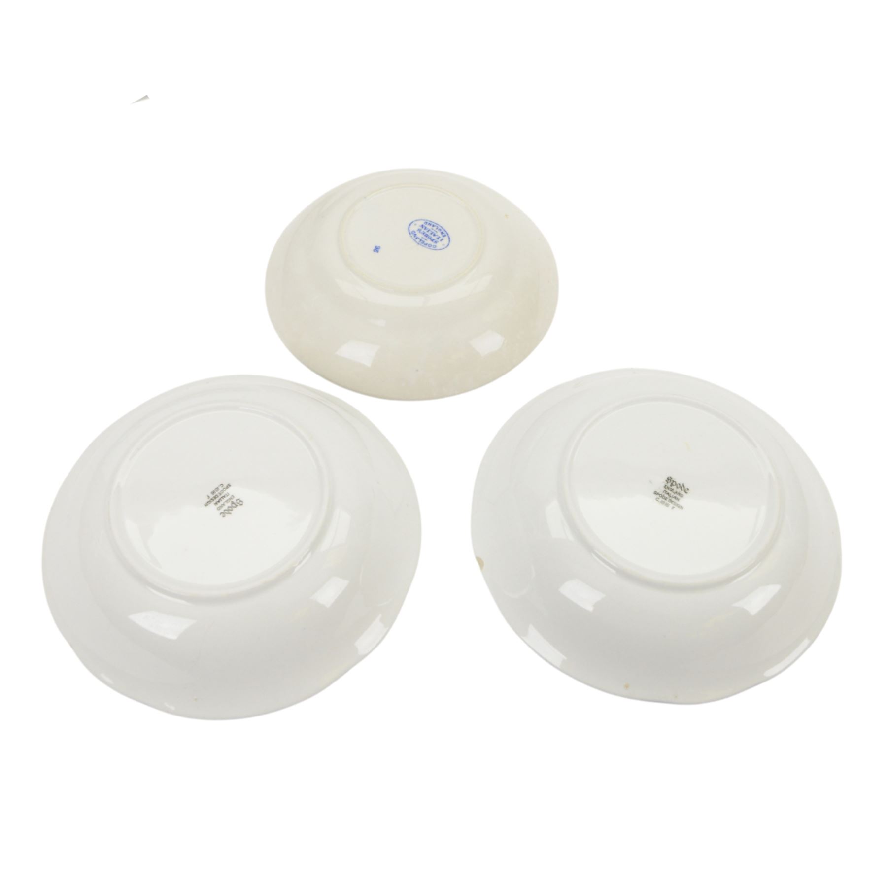 Copeland Spode Italian pattern part tea service, including teapot, six cups and ten saucers, five dessert plates, five side plates etc 