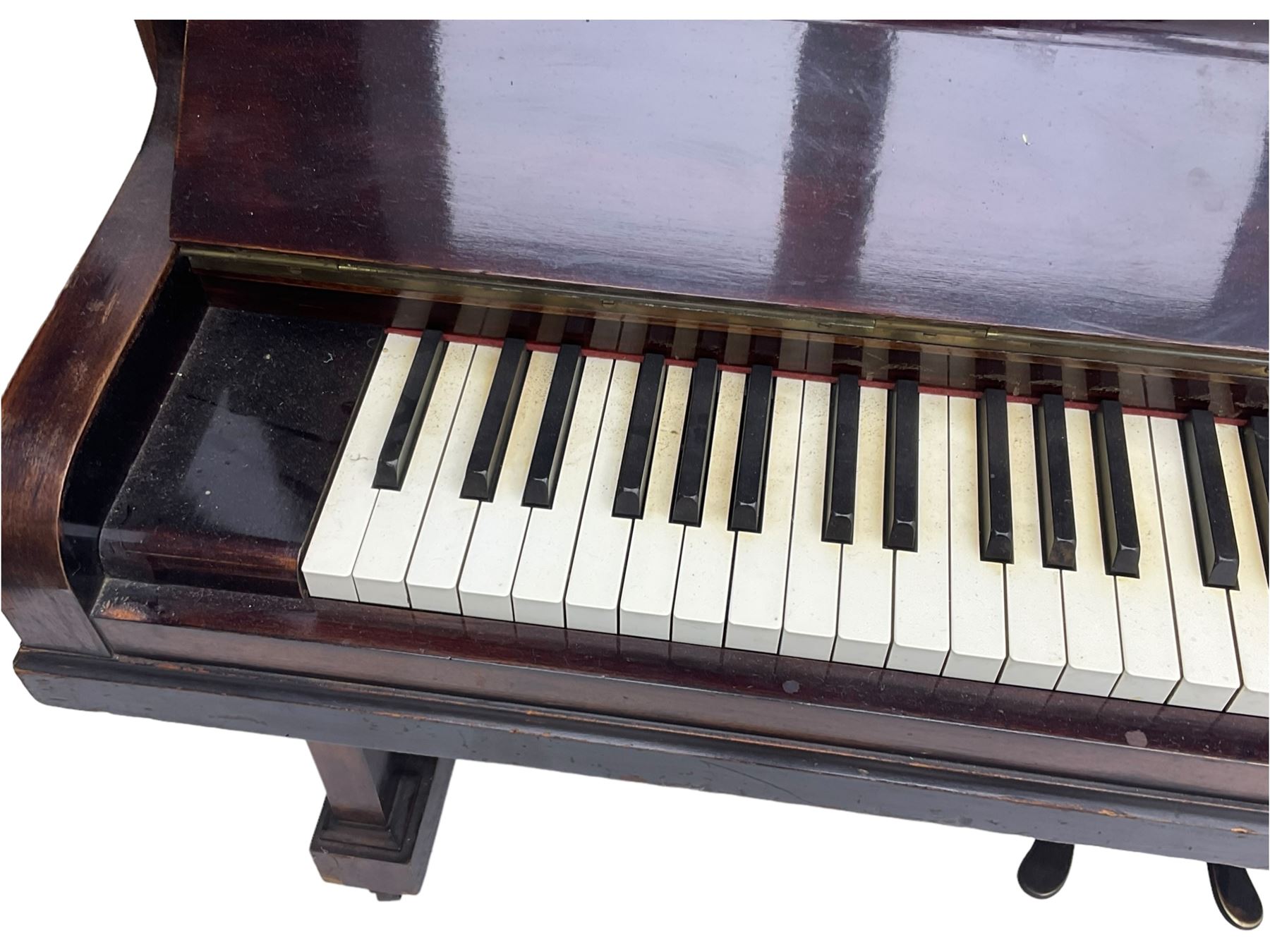 Cottam - Early 20th century (1920's) mahogany cased upright piano, with an overstrung frame and overdamper action, 85 notes A-A (seven octaves).