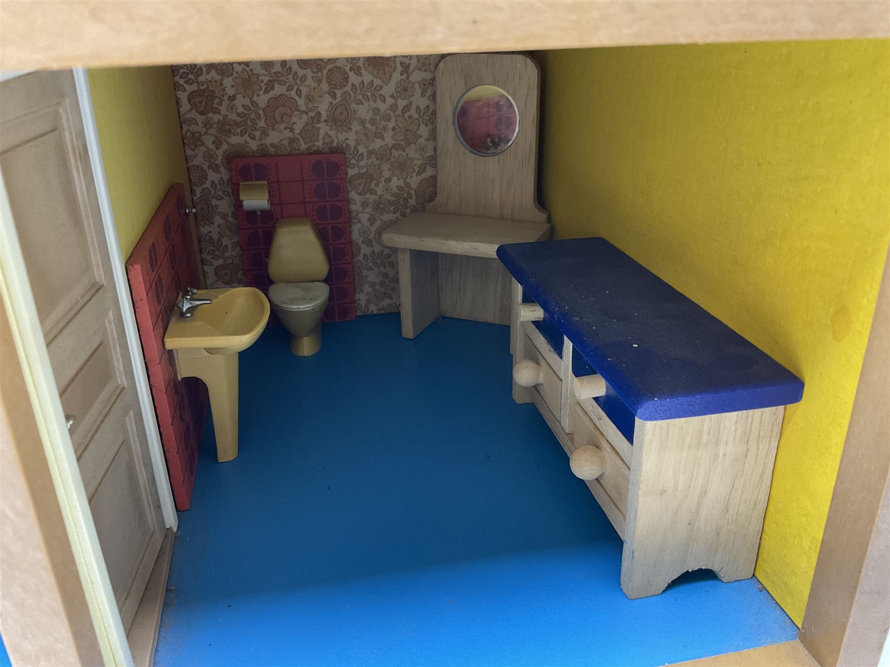 Swedish Lundby dolls house with furniture, H42cm, L66cm