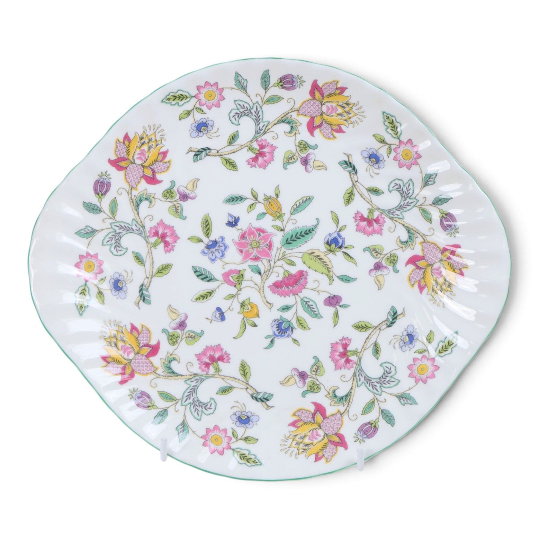 Minton Haddon Hall tea wares, including cake stand, eight cups and saucers, salt and pepper, etc 