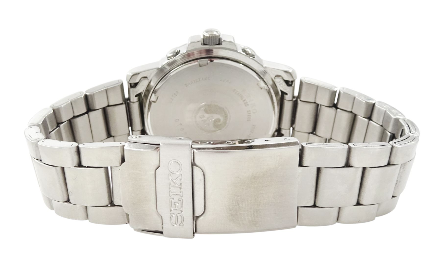 Seiko gentleman's stainless steel quartz chronograph wristwatch, Ref. V657-8069 and one other Seiko Perpetual calendar wristwatch, Ref. 8F56-0030, both boxed