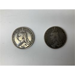Great British and World coins and medallions including Queen Victoria 1889 and 1892 crowns, 1890 double florin ex-mount, small number of other Great British silver coins, King George V 1935 crown, United States of America 1966 special mint set etc
