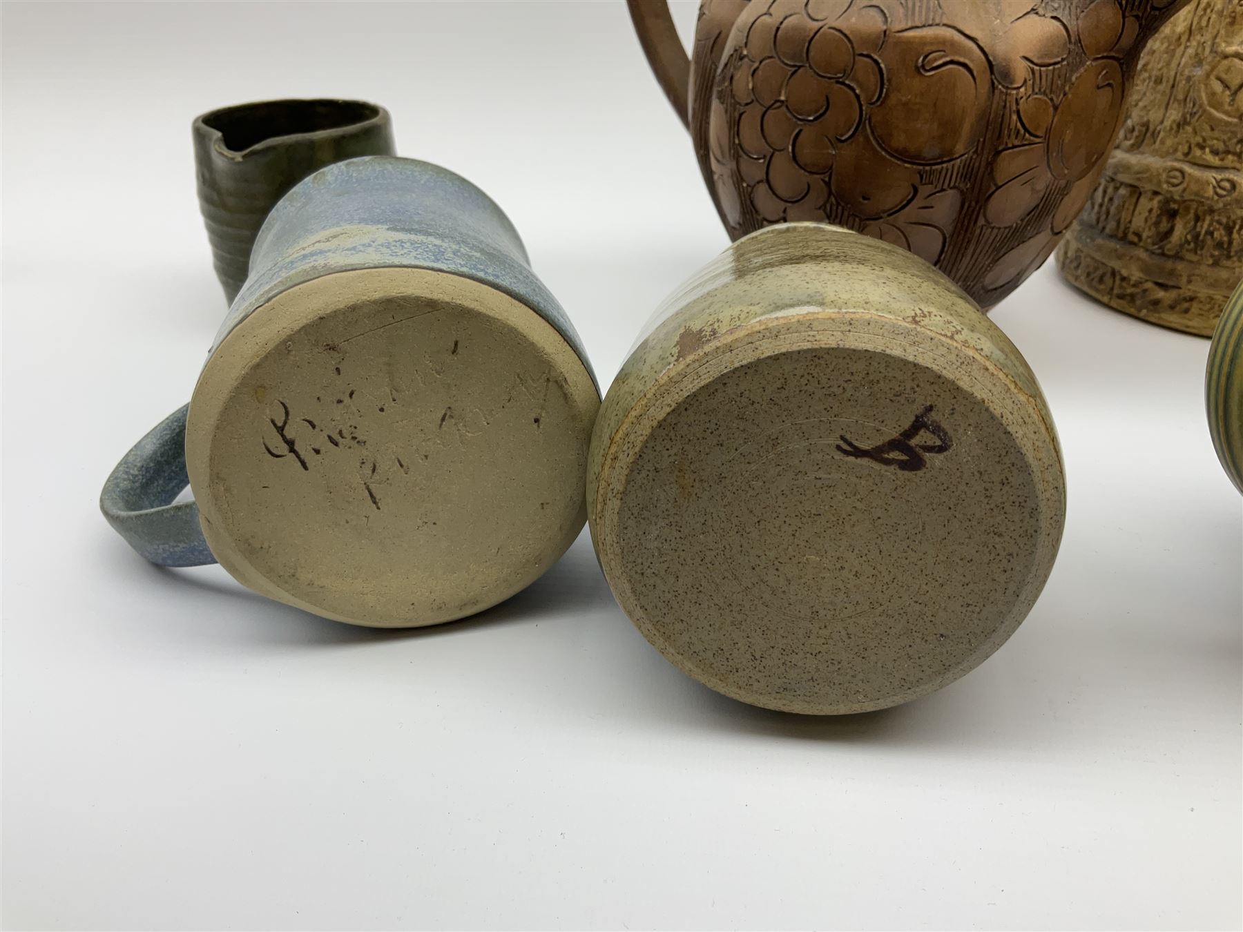 Collection of studio pottery, to include pottery twin handled