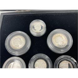 The Royal Mint United Kingdom 2009 silver proof coin set, including Kew Gardens 50 pence, cased with certificate