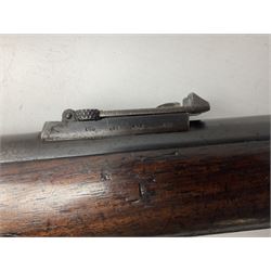 Braendlin Armoury Martini action .577/450 falling back rifle, the 85cm rifled barrel stamped Alex. Henry Edinburgh & London with two barrel bands including Yatagan bayonet side fitting and clearing rod under, with leather sling, serial no.13332, L126cm (NB. Firing pin broken). 