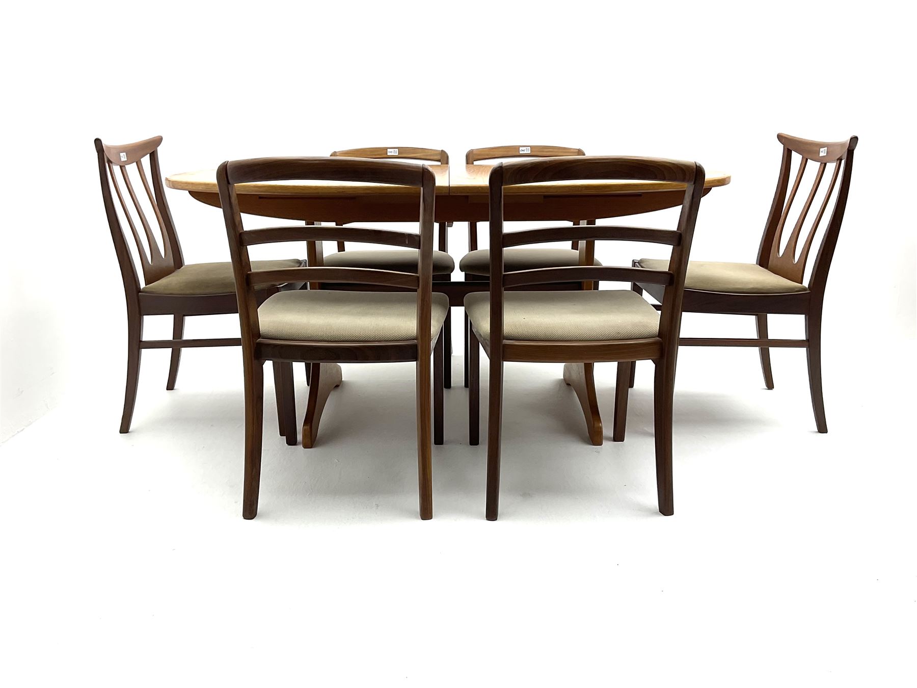 Gplan Teak extending dining table, shaped supports and stretcher