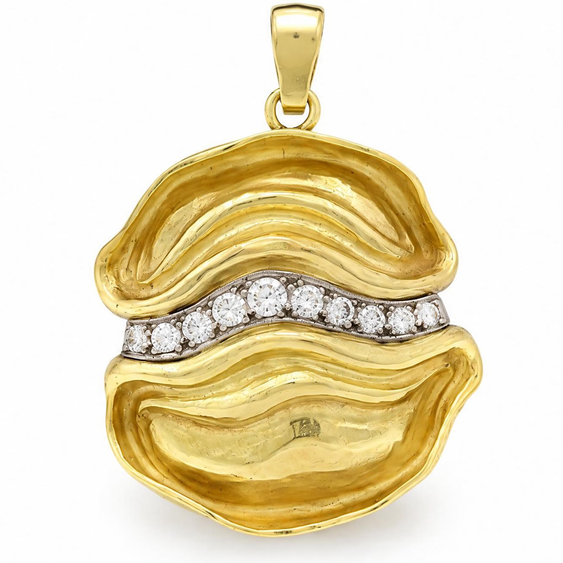 Leo de Vroomen diamond pendant, set with ten round brilliant cut diamonds, London 1975, total diamond weight approx 0.75 carat