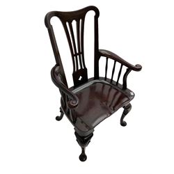 Early 20th century walnut Windsor armchair, shaped cresting rail over pierced splat back, shaped arms with scroll carved terminals on spindle supports, wide dished seat on cabriole supports
