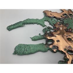 Large free form copper splash, with green patina and polished copper accents, at largest point H18cm, L23cm