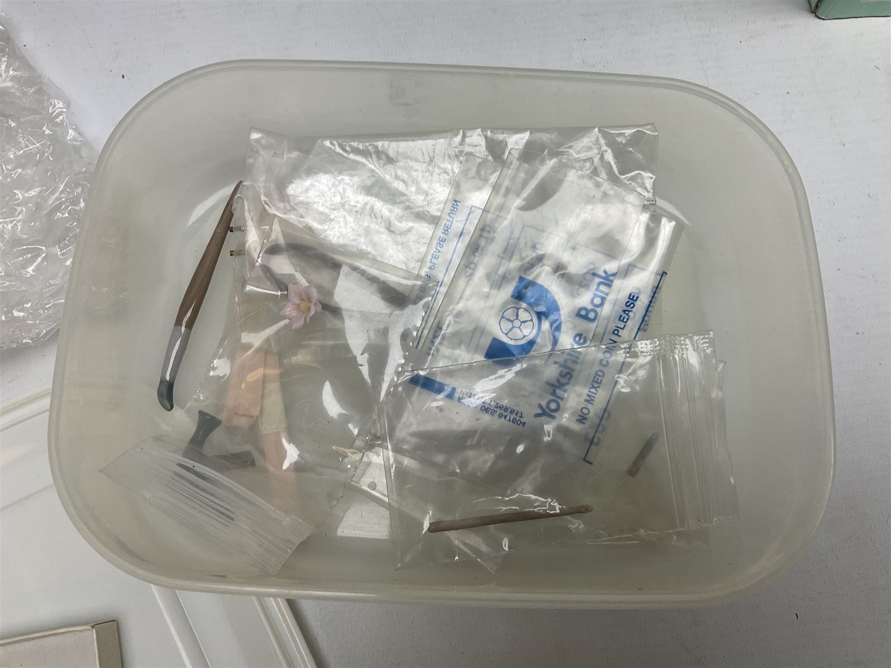 Seven Lladro flowers, comprising Japanese Camelia on base no 5181, Yellow Begonia on base no 5186, Miniature Begonia on base no 5188, Chrysanthemum on base no 5189, California Poppy no 5190.B, Miniature Begonia 5188.B and White Carnation no 5184.B, together with Lladro Spanish Joining pack with 17616 Winter Bell, Additional Lladro parasols and flowers etc 