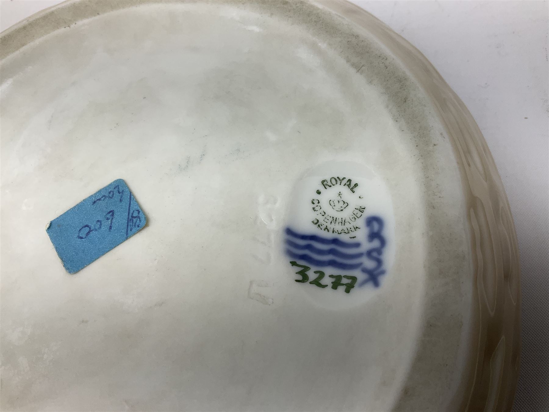 Pair of Royal Copenhagen bowls modelled as baskets and mounted with lobsters, model no 3498 and 3277, with painted and printed marks beneath, largest D19cm