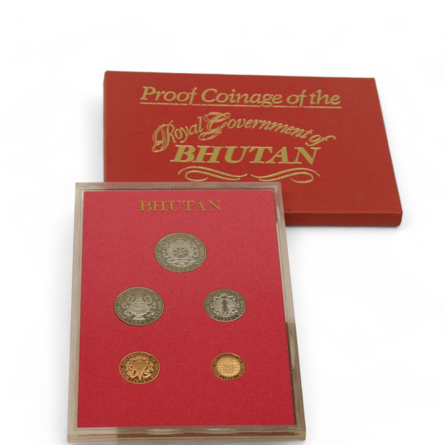 Great British and World coins, including six The Royal Mint United Kingdom proof coin collections, dated 1984, 1986, 1992, 1994, 1997, 1998 cased with certificates, 1990 '90th Birthday' silver proof crown, various pre 1947 silver coins, other pre-decimal coinage, Bhutan 1979 silver proof three ngultrum, Maria Theresa restrike silver thaler, two United States of America 1964 Kennedy half dollars etc and various banknotes with The Royal Bank of Scotland one pound 3rd January 1967, United States of America one dollar note series 1963 A etc