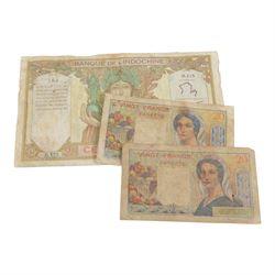 Approximately 34 grams of Great British pre-1920 and approximately 5 grams of pre-1947 silver coins, together with a Queen Elizabeth II 2005 'Trafalgar' five pound coin, three French banknotes, and further coins