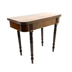 Early 19th century mahogany tea table, swivel fold over rectangular top with rounded corners, on turned supports