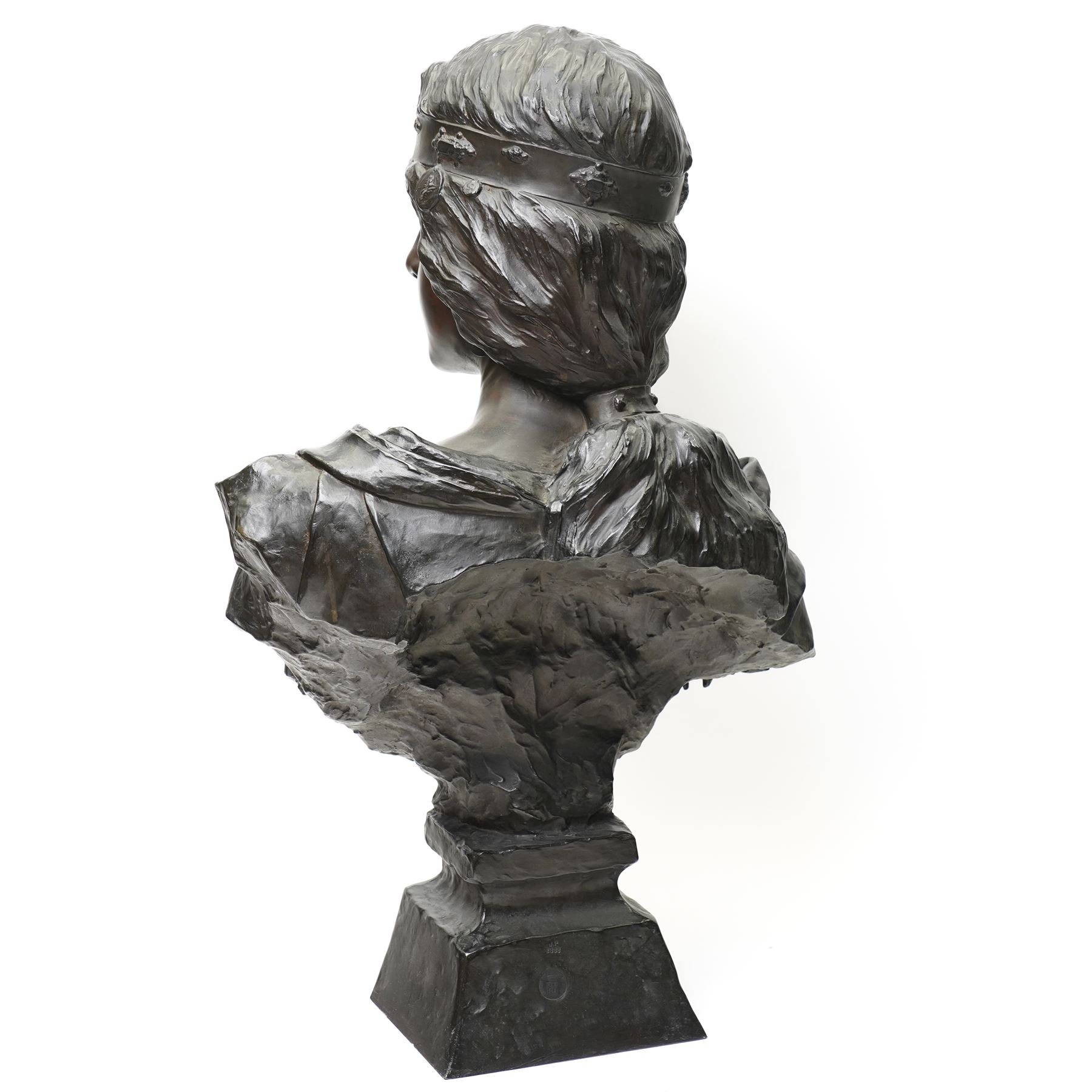 Emmanuele Villanis (French 1858-1914): Large Art Nouveau bronze bust 'La Sibylle' circa 1900, titled on the integral socle base and signed 'E.Villanis' in cast with 'Societe Des Bronzes De Paris' inset foundry mark and 'J.P 2888', H72cm
Notes: La Sibylle evokes the prophetic priestesses of classical antiquity, recalling the Cumaean Sibyl consulted by Aeneas in Virgil’s Aeneid