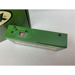 T-Rex Effect Fuel Tank Chameleon pedal power bank, with associated cables, boxed, 