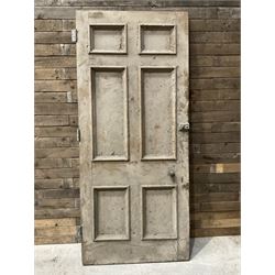 Five 19th century heavy pitch pine six panel doors

226cm x 99cm
228cm x 99cm
228cm x 100cm
228cm x 100cm
228cm x 99cm