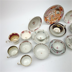 Collection of 18th and 19th century English porcelain including Newhall, Coalport, Worcester, Caughley and others (25)