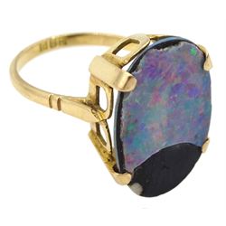 18ct gold oval opal ring, hallmarked