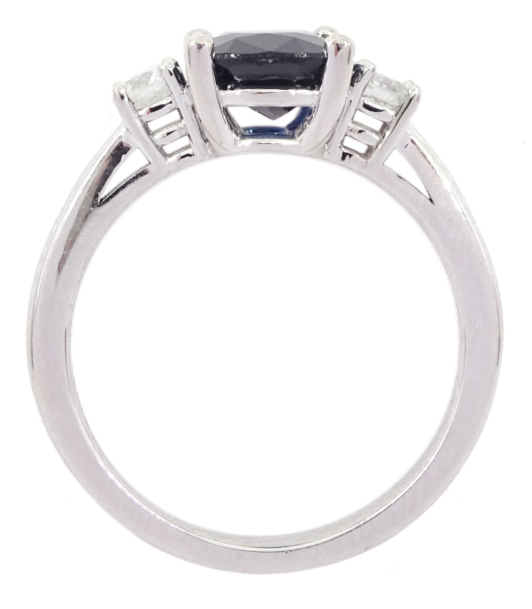 18ct white gold three stone oval cut sapphire and round brilliant cut diamond ring, hallmarked, sapphire approx 2.60 carat, total diamond weight approx 0.25 carat