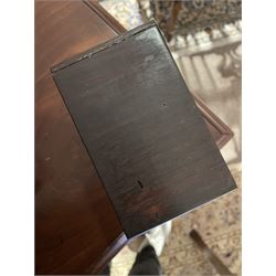 Early 19th century rosewood and brass inlaid tea caddy, of sarcophagus form, the front and hinged opening cover inlaid with brass scrolling panels, opening to reveal a compartmented interior with twin removable boxes with conforming inlaid brass detail to the hinged covers and zinc lining to the interiors, flanking a later glass mixing bowl, the whole upon four turned cylindrical feet, H21cm W36cm D20cm